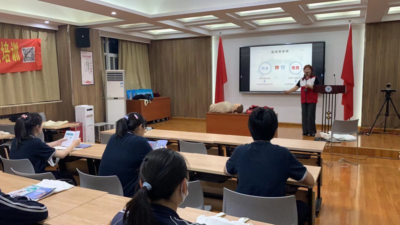 叉车证复审，换证还是续证？揭秘流程与注意事项